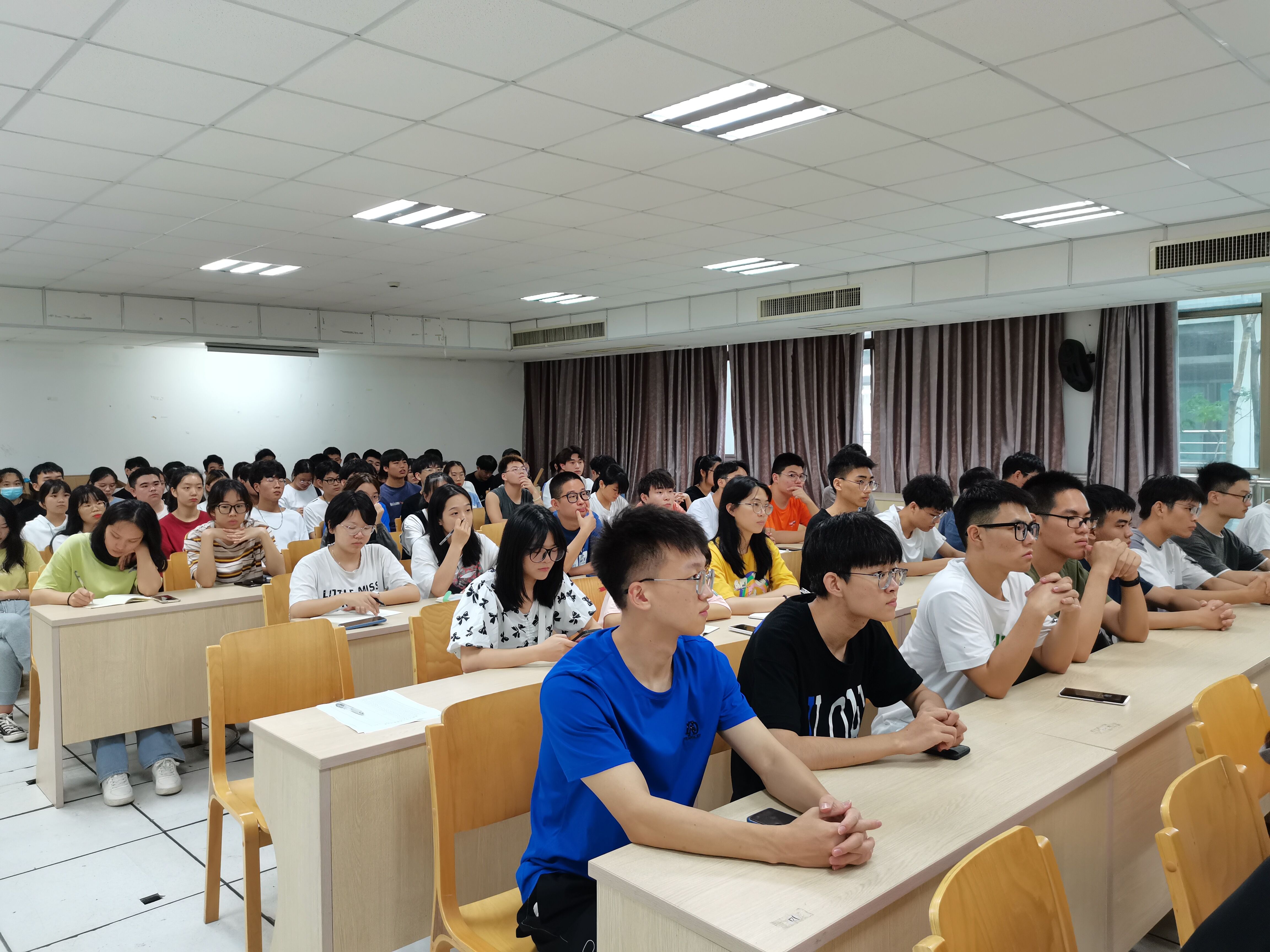 1637753075108784.jpg 1637753075108784.jpg